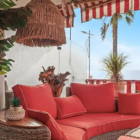 Constellation, Exceptional Sea View! Apartmán *