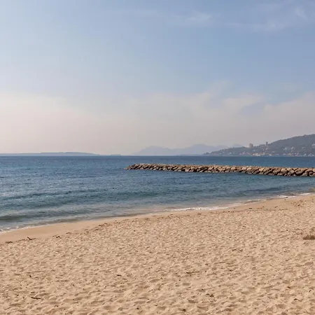 Constellation, Exceptional Sea View! Apartment